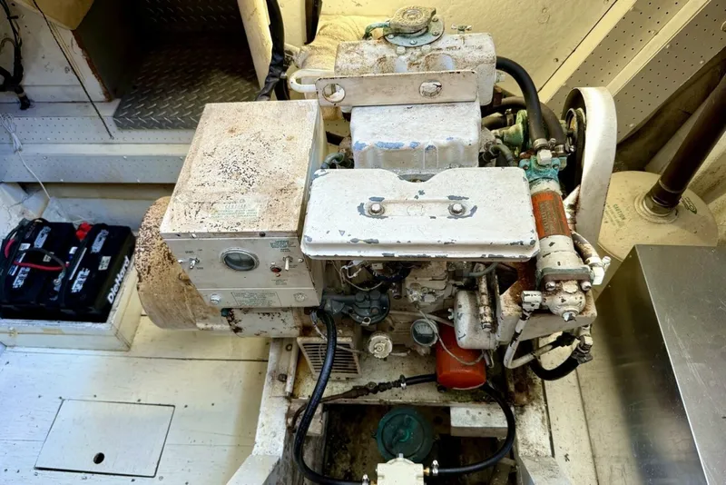Slide: The Image of Chris-Craft 47 Commander 1967 - 8437752