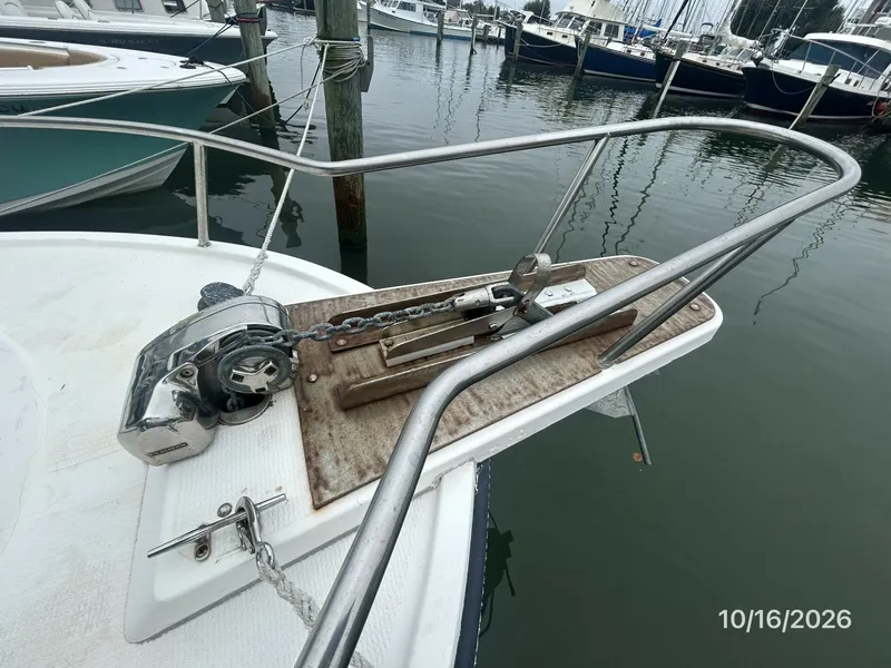Slide: The Image of 26' Shamrock anchor windlass2 - 8437995