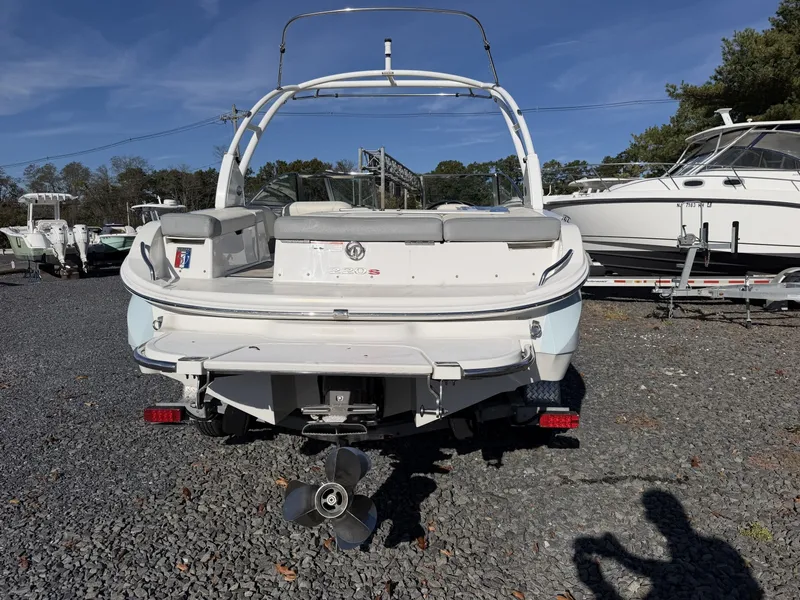 Slide: The Image of Cobalt 220S 2018 - 8438104