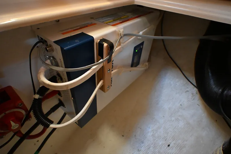 Slide: The Image of Island Packet 350 2002 - 8438366