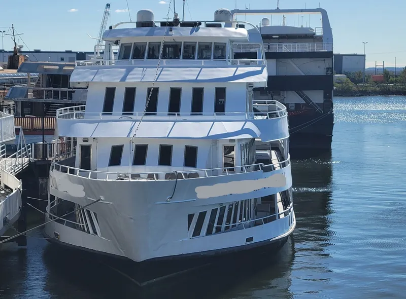 Slide: The Image of Blount Marine Passenger 1978 - 8502571