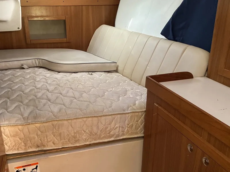 Slide: The Image of Catalina 350 mkII 2008 - 8504446