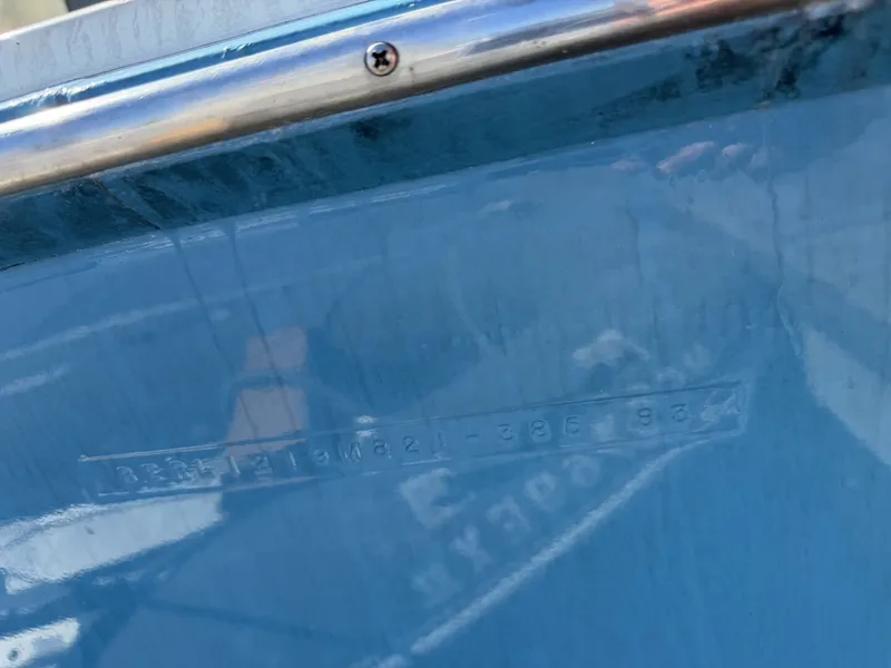 Slide: The Image of Bertram 38 III Convertible 1982 - 8504687