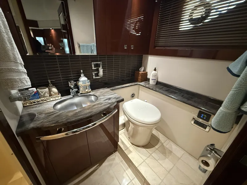 Slide: The Image of Sea Ray 580 Sundancer 2013 - 8504765