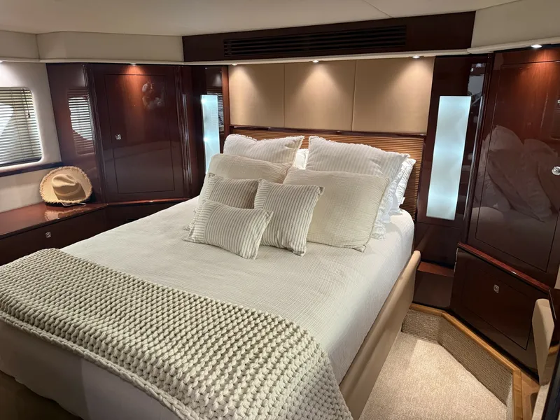 Slide: The Image of Sea Ray 580 Sundancer 2013 - 8504759
