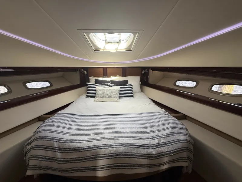 Slide: The Image of Sea Ray 580 Sundancer 2013 - 8504751