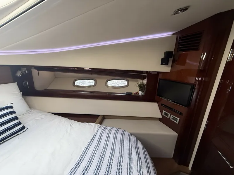Slide: The Image of Sea Ray 580 Sundancer 2013 - 8504752