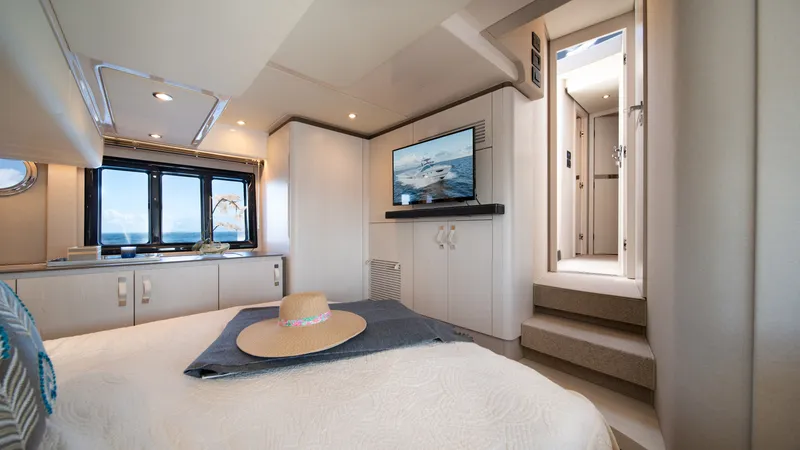 Slide: The Image of Azimut 50 Flybridge 2020 - 8673627
