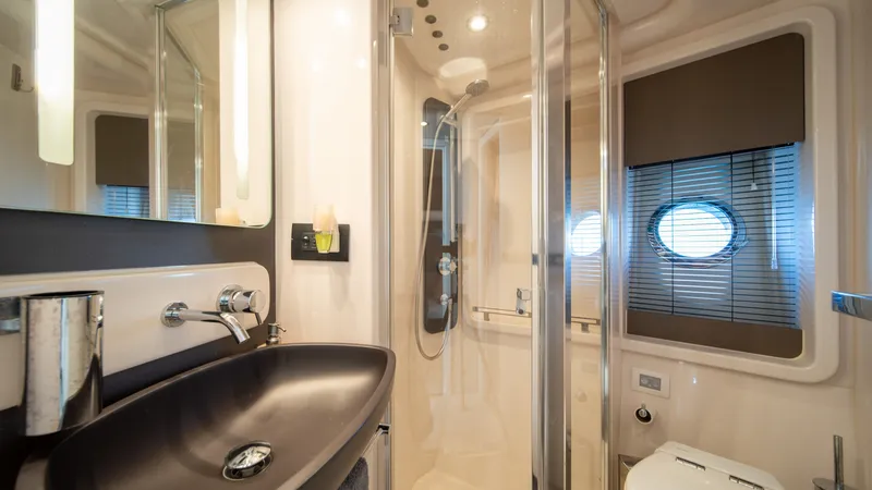 Slide: The Image of Azimut 50 Flybridge 2020 - 8673633