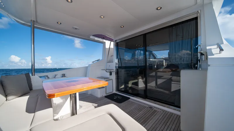 Slide: The Image of Azimut 50 Flybridge 2020 - 8673611