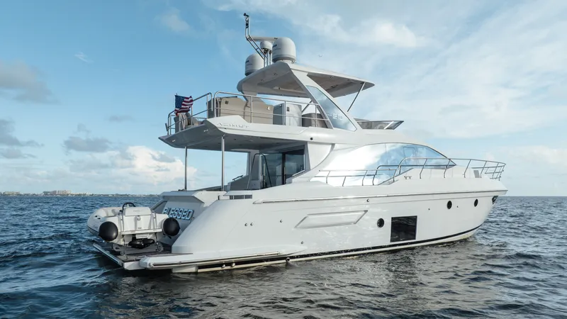 Slide: The Image of Azimut 50 Flybridge 2020 - 8673640
