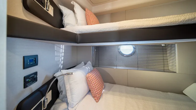 Slide: The Image of Azimut 50 Flybridge 2020 - 8673632