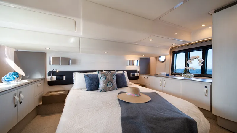 Slide: The Image of Azimut 50 Flybridge 2020 - 8673626