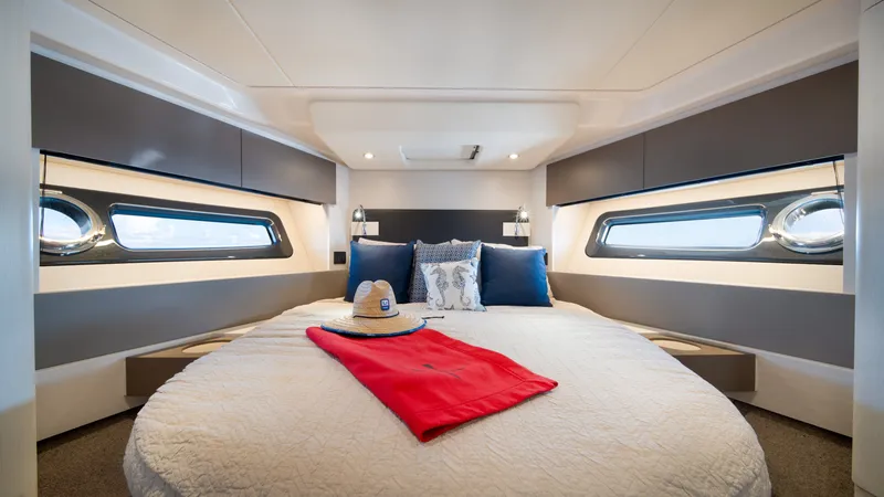 Slide: The Image of Azimut 50 Flybridge 2020 - 8673630