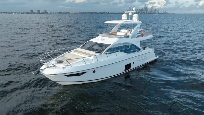 Slide: The Image of Azimut 50 Flybridge 2020 - 8673647