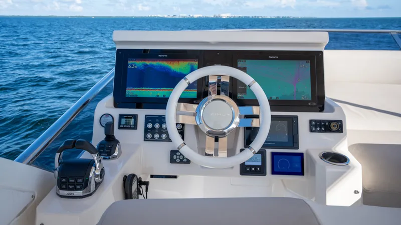 Slide: The Image of Azimut 50 Flybridge 2020 - 8673609