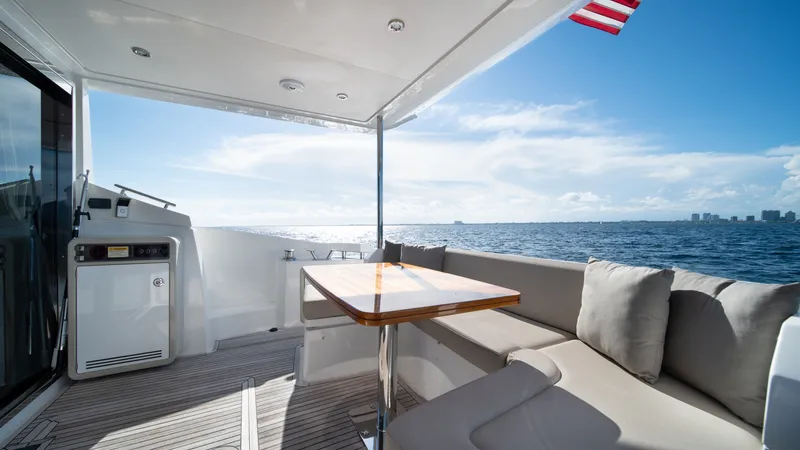 Slide: The Image of Azimut 50 Flybridge 2020 - 8673614