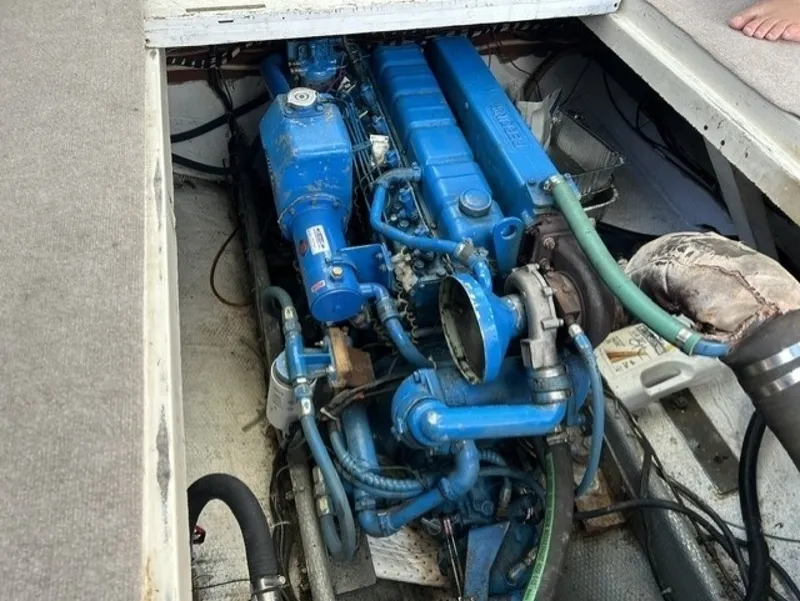 Slide: The Image of Mainship 34 Trawler 1979 - 8509635