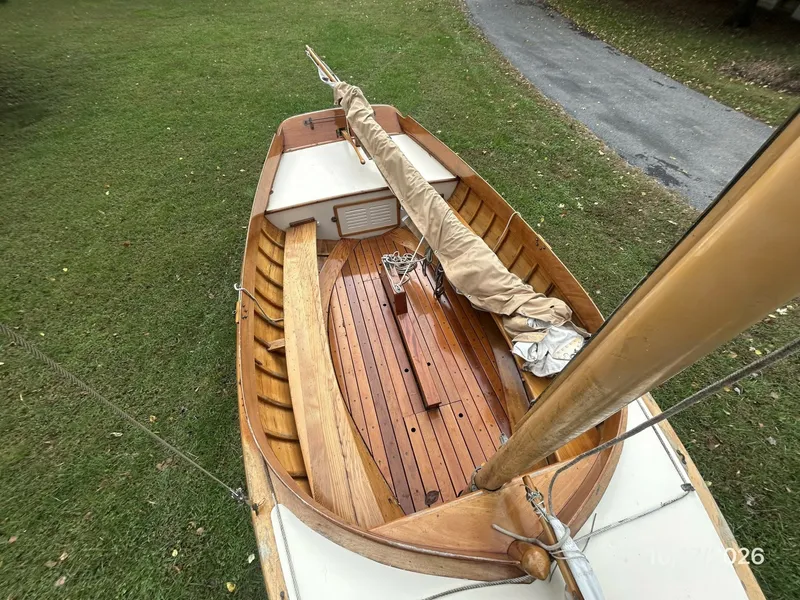 Slide: The Image of Haven 12.5 cockpit aft - 8509778