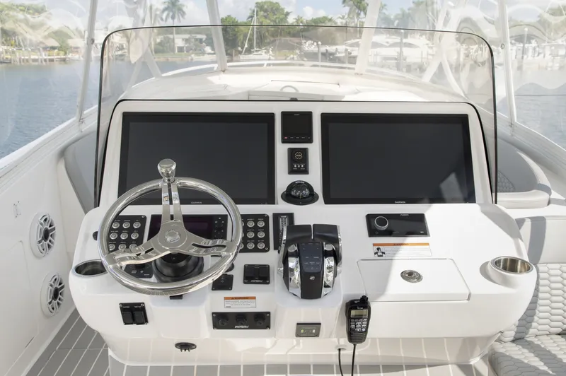 Slide: The Image of Intrepid 409 Valor 2021 - 8509851