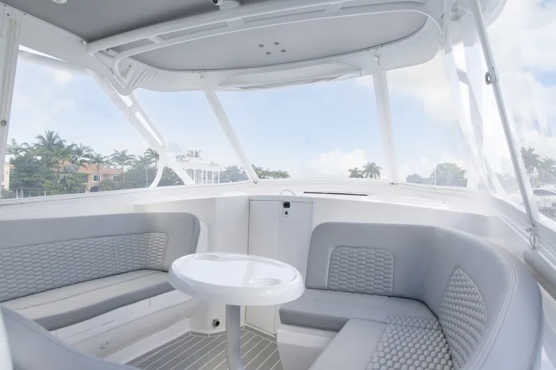 Slide: The Image of Intrepid 409 Valor 2021 - 8509847