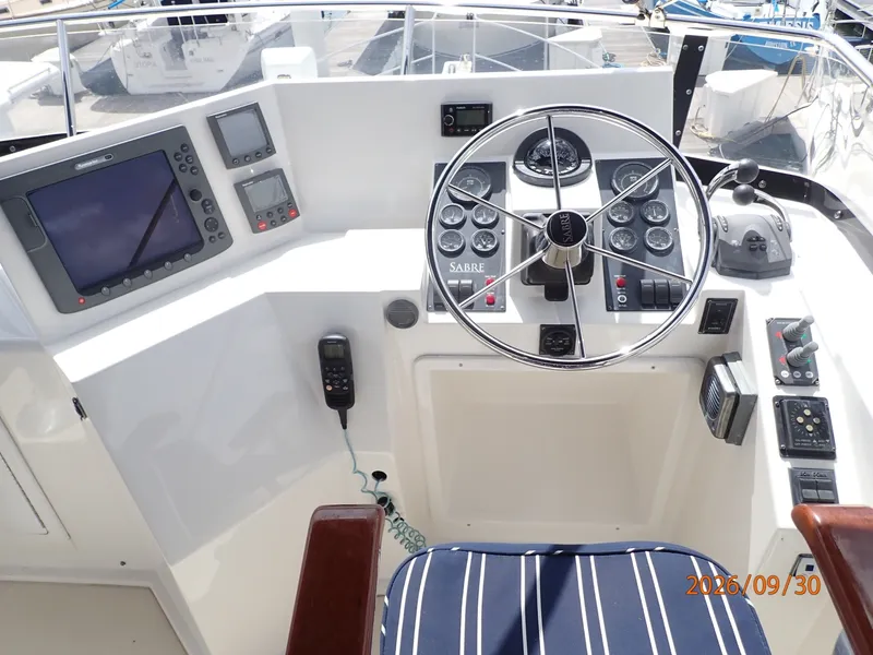 Slide: The Image of 42' Sabre flybridge helm2 - 8509855