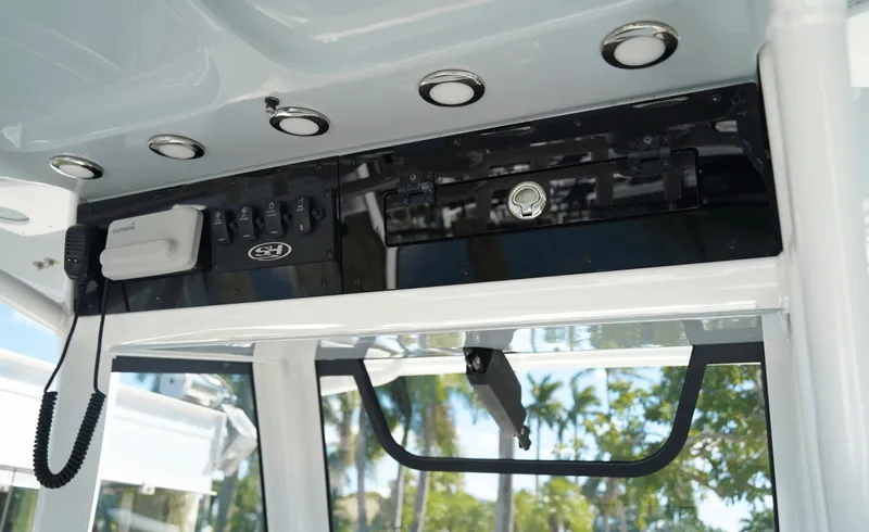 Slide: The Image of Sea Hunt Gamefish 30FS 2024 - 8509955