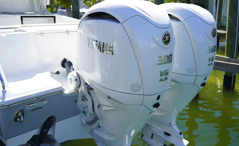 Slide: The Image of Sea Hunt Gamefish 30FS 2024 - 8509930
