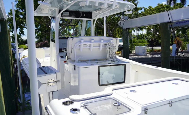 Slide: The Image of Sea Hunt Gamefish 30FS 2024 - 8509931