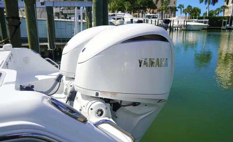 Slide: The Image of Sea Hunt Gamefish 30FS 2024 - 8509929