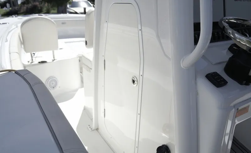 Slide: The Image of Sea Hunt Gamefish 30FS 2024 - 8509962