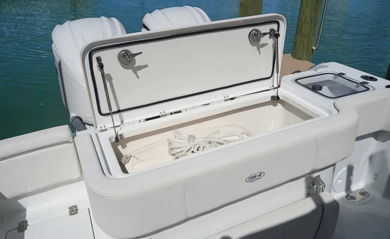 Slide: The Image of Sea Hunt Gamefish 30FS 2024 - 8509946