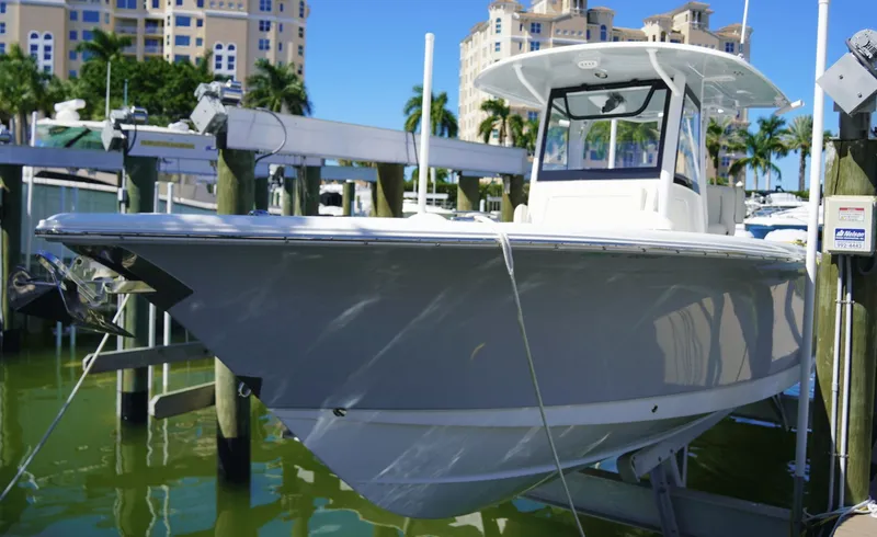 Slide: The Image of Sea Hunt Gamefish 30FS 2024 - 8509926
