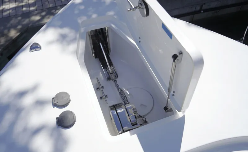 Slide: The Image of Sea Hunt Gamefish 30FS 2024 - 8509965