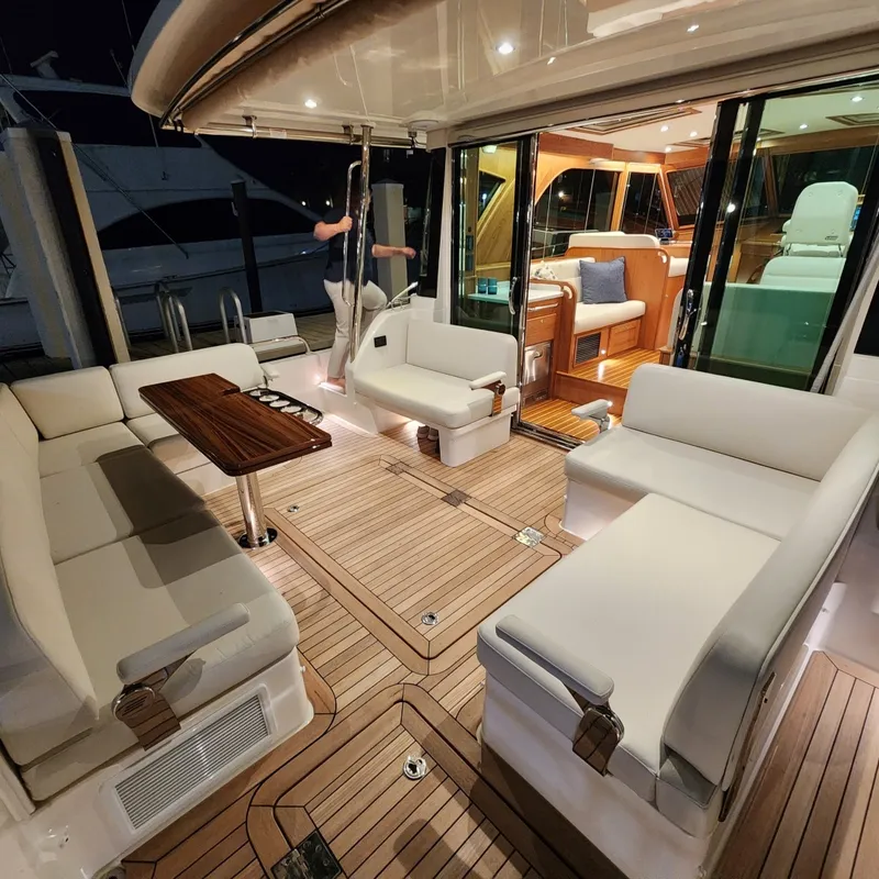 Slide: The Image of Sabre 51 Salon Express 2027 - 8510108