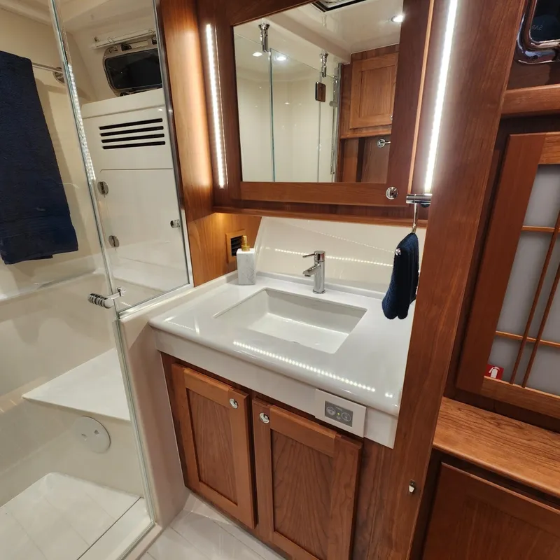 Slide: The Image of Sabre 51 Salon Express 2027 - 8510128