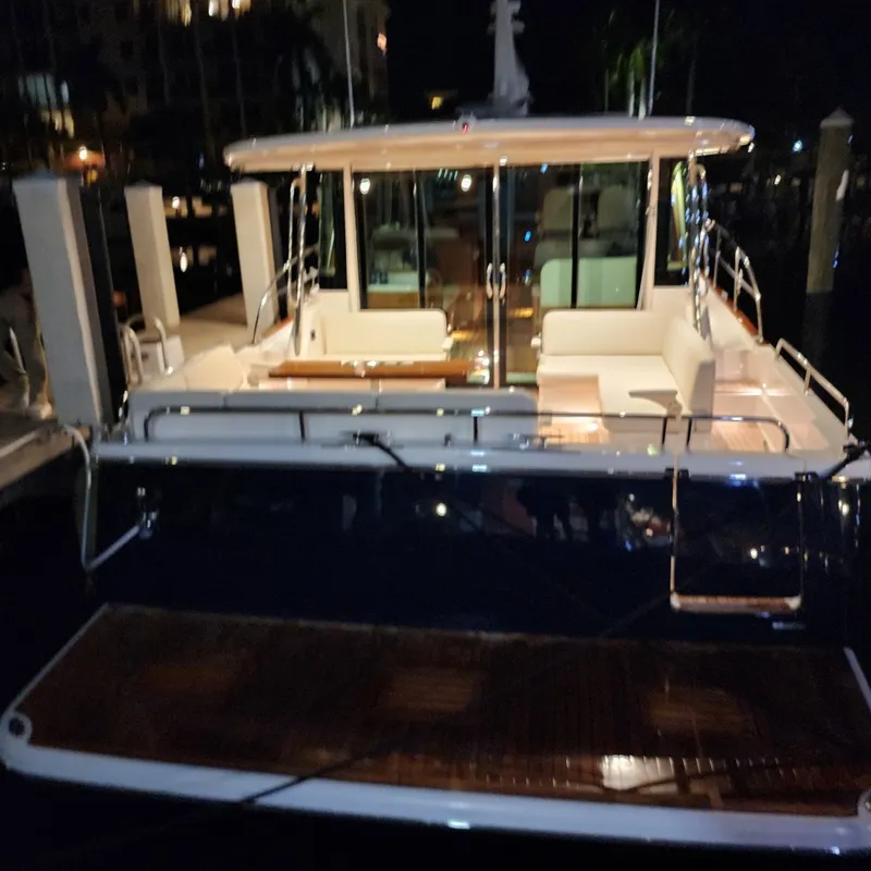 Slide: The Image of Sabre 51 Salon Express 2027 - 8510102