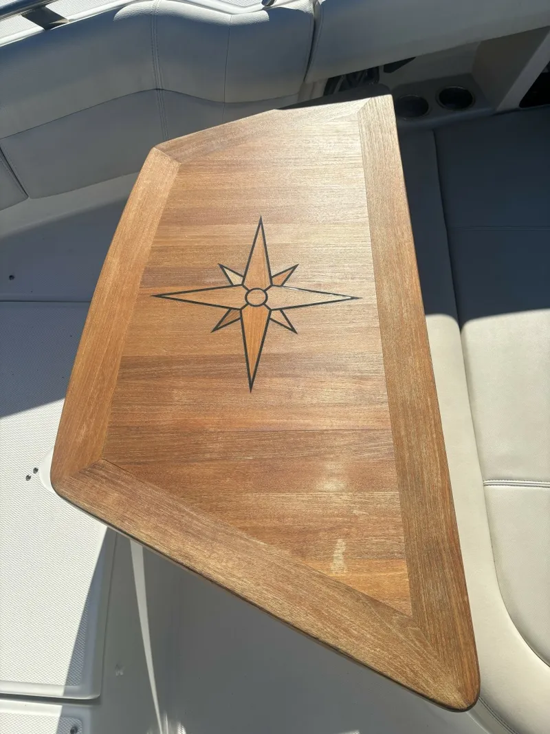 Slide: The Image of Boston Whaler 350 Realm 2018 - 8510185