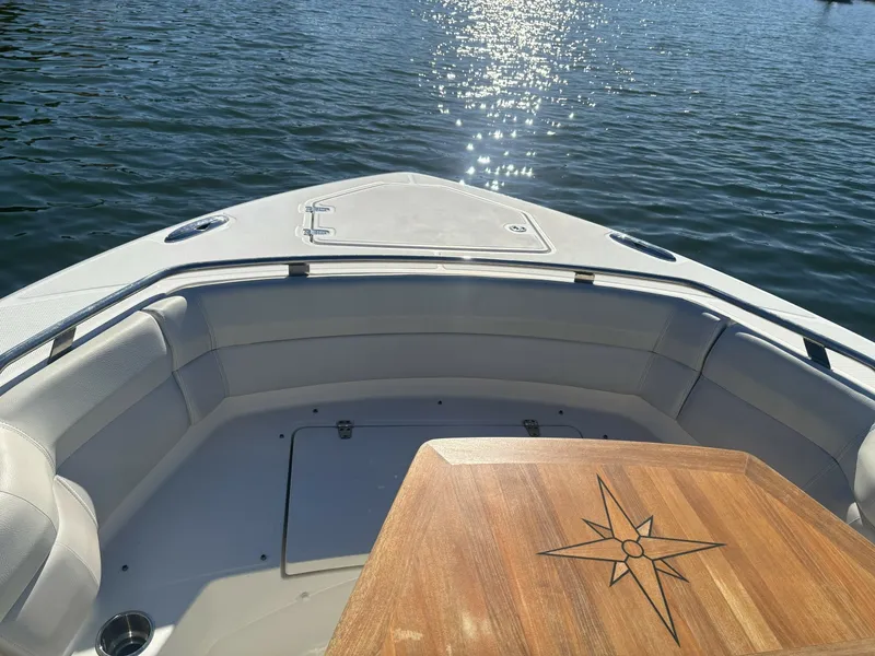 Slide: The Image of Boston Whaler 350 Realm 2018 - 8510192