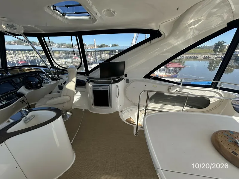 Slide: The Image of Meridian 441 flybridge starboard - 8598473