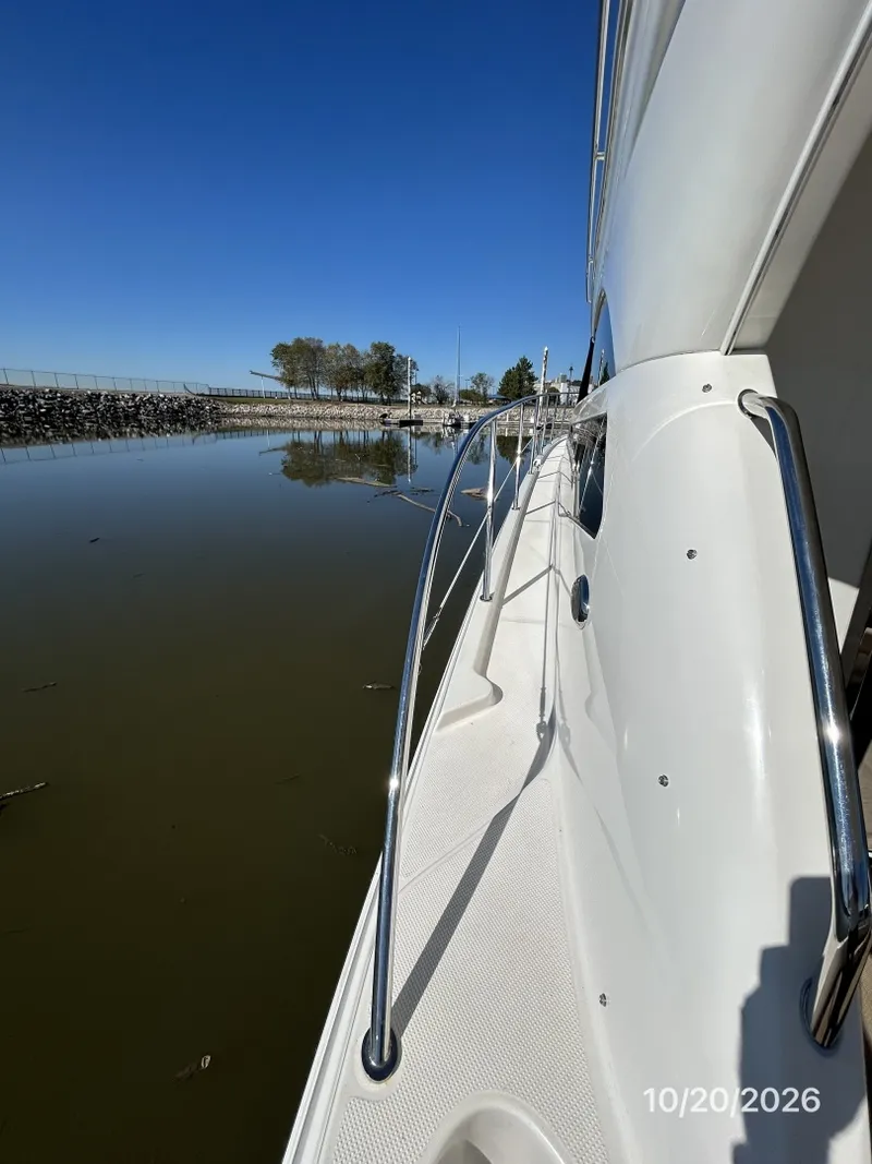 Slide: The Image of Meridian 441 port side deck1 - 8598502