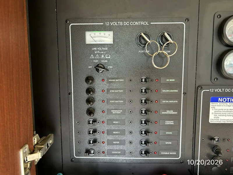 Slide: The Image of Meridian 441 electrical panel2 - 8598460