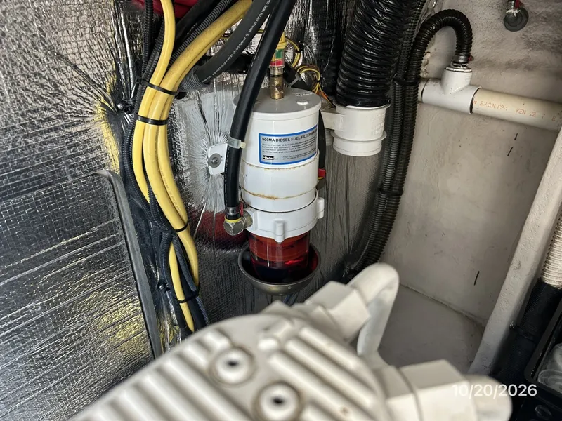Slide: The Image of Meridian 441 starboard Racor fuel filter - 8598517