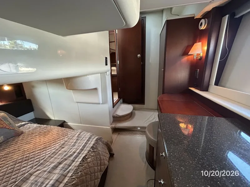 Slide: The Image of Meridian 441 guest stateroom forward - 8598486