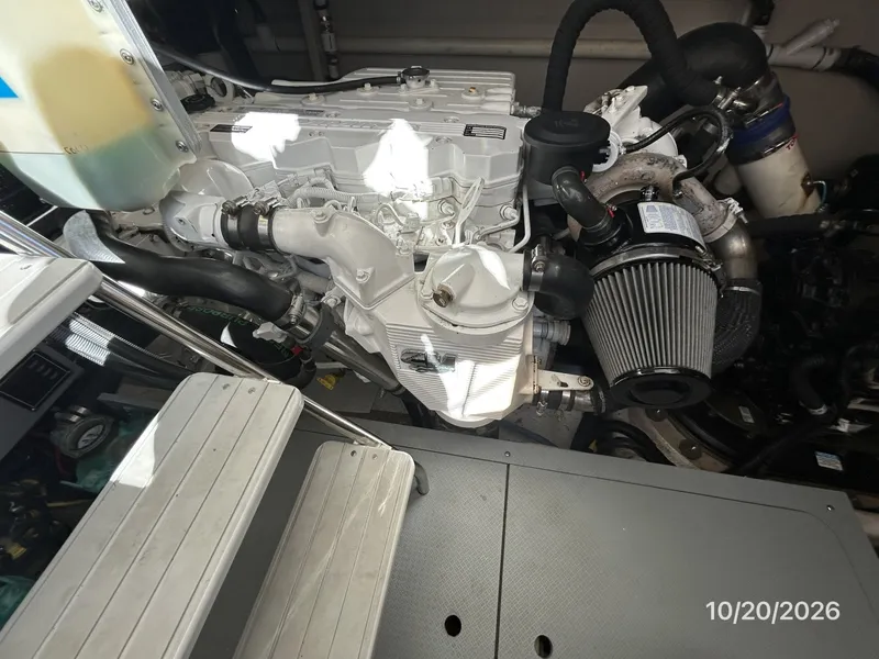 Slide: The Image of Meridian 441 starboard main engine - 8598514