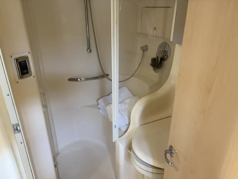 Slide: The Image of Sea Ray 410 Sundancer 2003 - 8510334