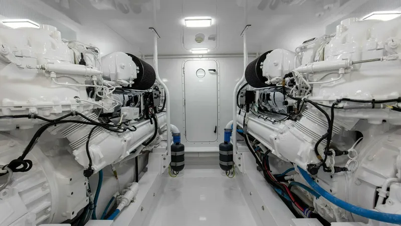 Slide: The Image of 59_2827464_2005_76_whiticar_enclosed_bridge_badonkadonk_engine_room_5 - 8521435