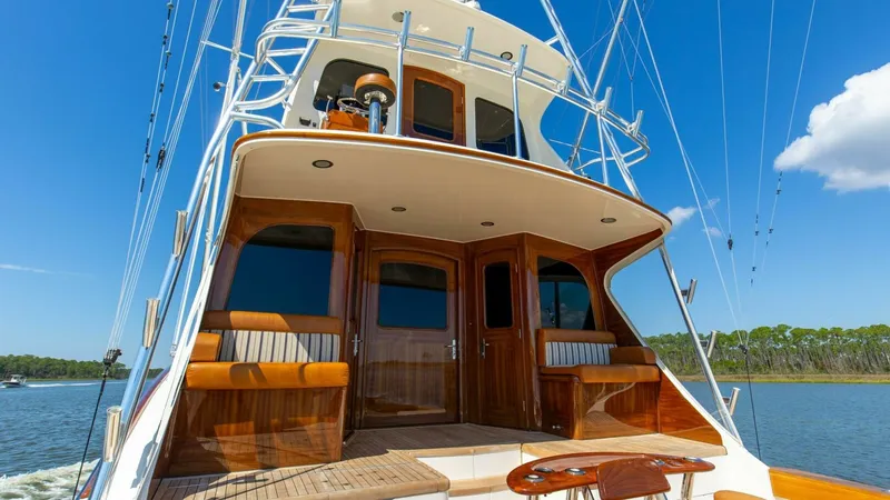 Slide: The Image of 35_2827464_2005_76_whiticar_enclosed_bridge_badonkadonk_deck_3 - 8521411