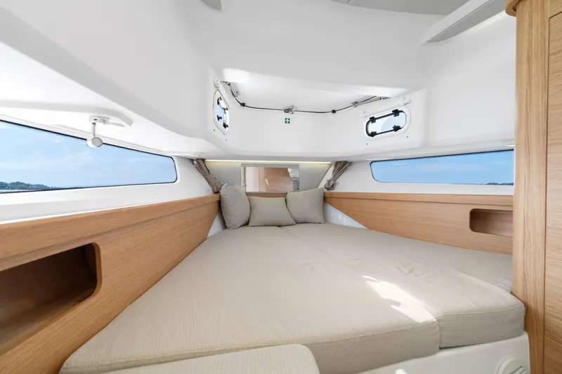 Slide: The Image of Nimbus Sport Tender 42 2027 - 8550537