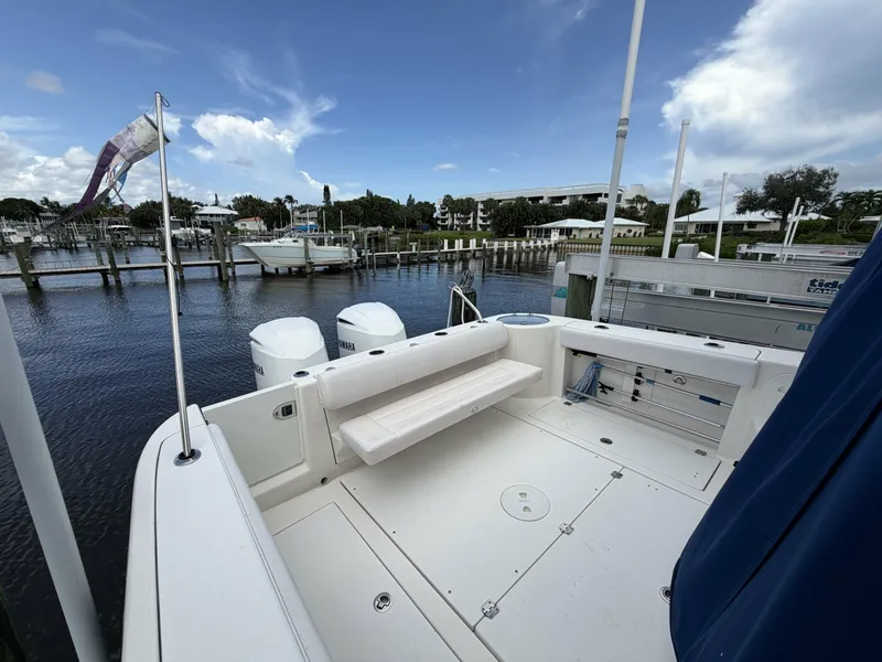 Slide: The Image of Robalo R305 2016 - 8551150